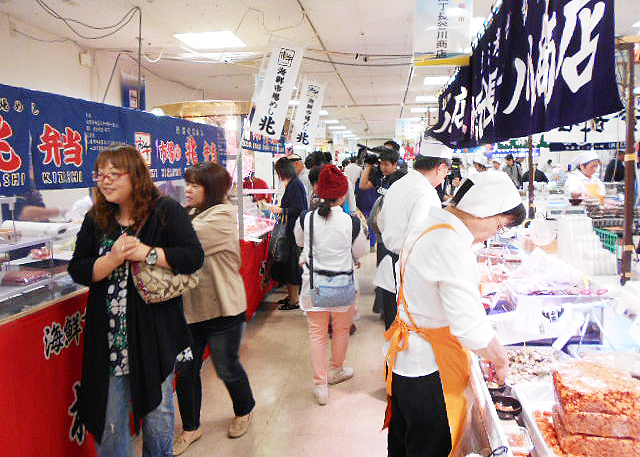 うすい百貨店【秋の北海道展】イベント設営（株式会社ディオスエンターテインメント） [2015.10.06(火) 12:01] - ふくしま ...